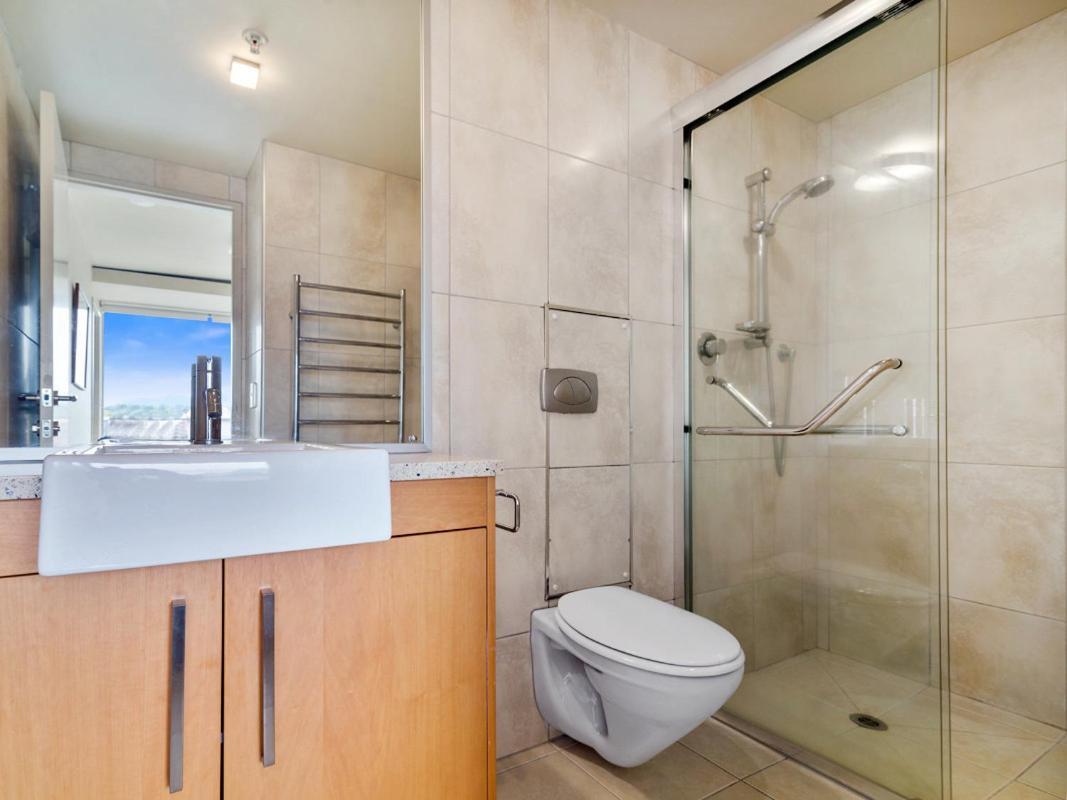 Relax On Roberts - Taupo Holiday Home Экстерьер фото